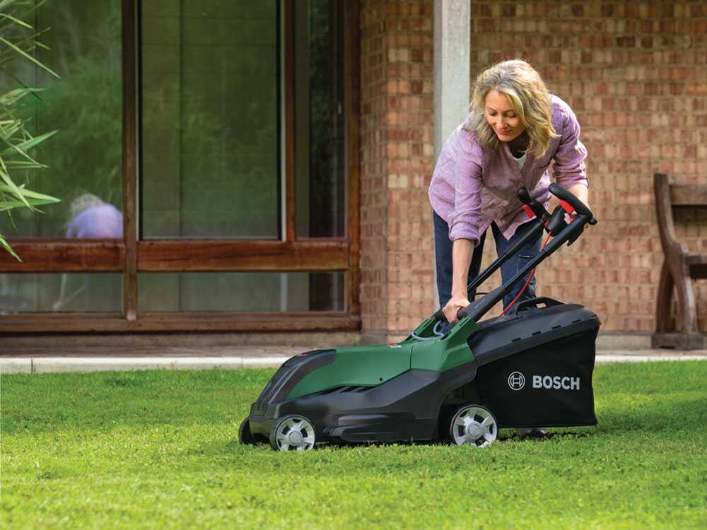 bosch-advancedrotak-44-750-tagliaerba-elettrico-taglio-44-cm-1800w-rasaerba-elettrico-advancedrotak-44-750-63503_13_1752043799_IMG_686e111714b49 - Novapoli