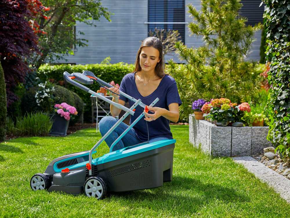 gardena-powermax-32-36v-p4a-tagliaerba-a-batteria-2x18v-2-5ah-taglio-32-cm-rasaerba-a-batteria-gardena-powermax-32-36v-p4a-29253_14_1621503157_IMG_60a62cb523223 - Novapoli