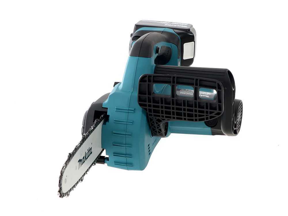makita-duc252z-elettrosega-a-batteria-18v-senza-batteria-e-caricabatteria-elettrosega-a-batteria-makita-duc252z-2-batterie-da-5ah-18v-17576_0_1563983817_17564_0_1563982385_IMG_3463 - Novapoli