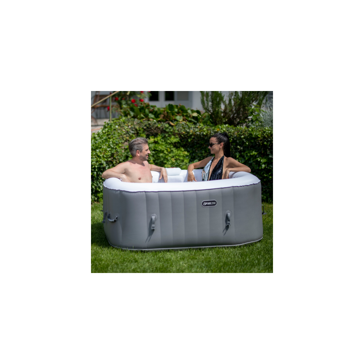piscina-idromassaggio-gonfiabile-per-4-persone-da-esterno-con-copertura - Novapoli
