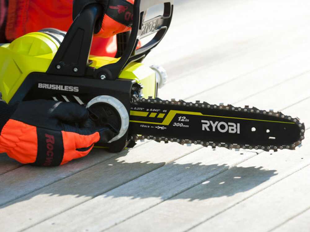 ryobi-rcs18x30-50f-elettrosega-a-batteria-18v-5ah-lama-da-30cm-elettrosega-a-batteria-brushless-ryobi-18v-barra-30cm-29280_0_1621519558_IMG_60a66cc6e50a5 - Novapoli