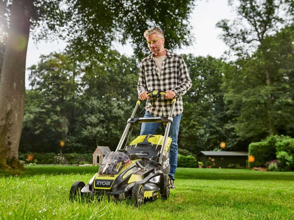 ryobi-rlm36x41h50g-tagliaerba-a-batteria-max-power-36v-5ah-taglio-40-cm-rasaerba-a-batteria-ryobi-rlm36x41h50g-35473_0_1655974413_IMG_62b42a0ddf61d - Novapoli